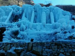 -大平台龙居瀑布旅游区