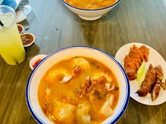 -五星海南鸡饭餐馆(东海岸路店)