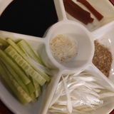 需要等位,就餐环境不错,服务小姐姐人美心善