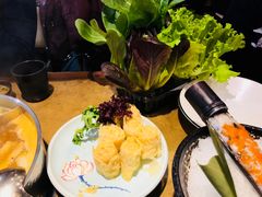 -左庭右院鲜牛肉火锅(金山万达店)