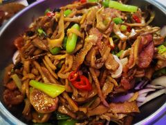 -小柒家第一锹东北菜(城关店)