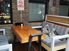 -苹果树下艺术餐厅(宋庄店)