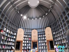 店内环境-思南书局·诗歌店