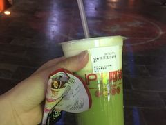 -沪上阿姨鲜果茶(世茂广场宽厚里店)