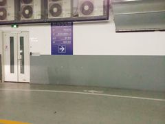 -梅赛德斯奔驰文化中心·停车场