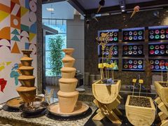 -怡咖啡海鲜自助餐厅(浦东香格里拉店)
