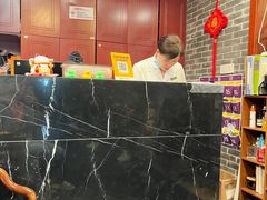-裕和堂中医推拿艾灸(太古汇臻品店)