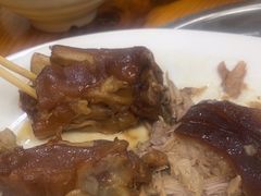 -明姨仔潮汕美食·碳炉猪脚·汕尾牛腩饭·起片鸡煲(起义路店)