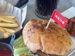 -必胜客(威高广场店)