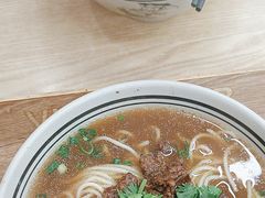 -小马牛肉面·牛骨熬制(南京博物院店)