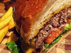-三勾JJJ Burger&Coffee(梅溪湖店)