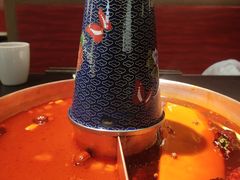 番茄牛油鸳鸯锅-咏江南·苏式火锅·苏州评弹(观前街店)
