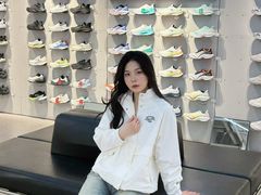 -王府井百货熙地港店