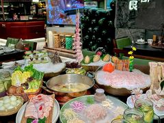 -得意咚瓜·顺德鱼生·冬瓜火锅(深圳首店)