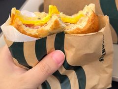 -星巴克(上海虹桥新天地二店)