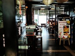 大堂-莽子老火锅(大坪店)