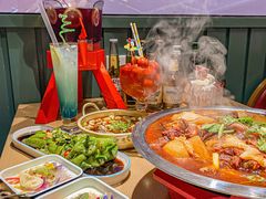 -街角等你.大连海鲜烧烤.经典铁板海鲜串(西安路店)