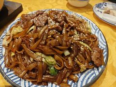 干炒牛河-天宝食坊·啫啫煲大排档(西华路店)