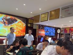 -川流不息·地道川菜·小龙虾(松东路店)