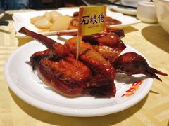 招牌烤乳鸽-石岐佬中山菜馆(张溪店)
