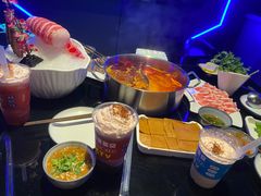 -唯爱KTV聚会餐厅(仙林东城汇店)