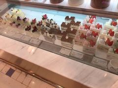 -花花卷卷·鲜食蛋糕(静安久光百货店)
