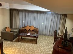 -日照君临天下大酒店