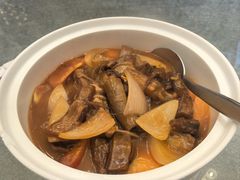 红酒木瓜和牛尾-悦湖公馆