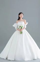 -雪中彩影婚纱摄影·微光艺术中心