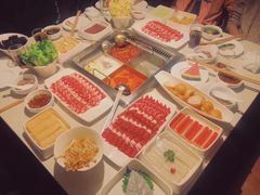 -海底捞火锅鲜切牛肉主题店(长寿路店)