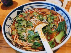 -鑫花溪牛肉米粉(印象水街都心荟店)