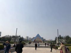 -上海市龙华烈士陵园