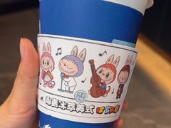 -瑞幸咖啡(皇岗村广场中庭店)