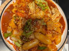 鱼饼炒年糕-博欧姆新派韩国料理·炸鸡(艾尚店)