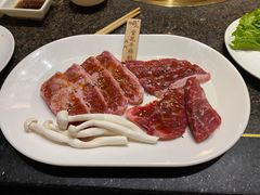 雪花牛腩排-正苑26年海鲜烤肉•牛尾汤汤饭(东港店)