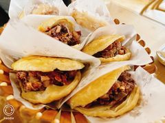 -闫家驴肉老店(华电一校店)