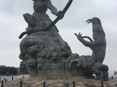 -巴陵广场