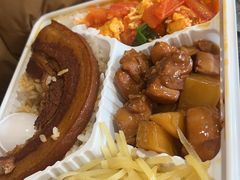 -湖南人家湘菜馆(镇江路店)