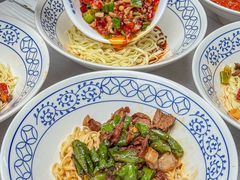 -李与白包子铺(桐梓林店)