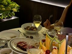 -MONICH牛排融合餐厅(和义大道购物中心店)