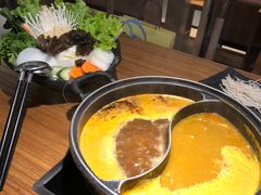 -呷哺呷哺(万达新世界店)