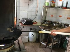 -梅记大块头爆鱼店(乍浦路店)