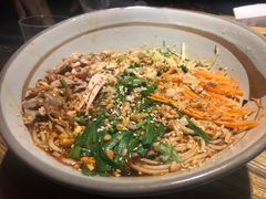 鸡丝凉米线-云之南(八里庄店)