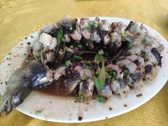 -霞涌市场海鲜摆卖区