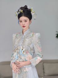 -艺憬婚纱礼服·造型(二七万达店)