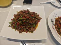 -三湘四水正宗湘菜(君峰路店)