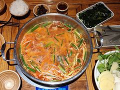 -快活林酸汤鱼鲜品火锅店(甲秀楼店)