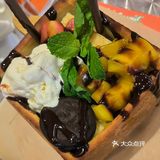 满满的夏日清凉感，抚琴泰式大排档