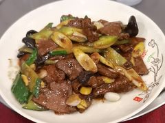 -聚首堂·特色小吃·肘子(什刹海德胜门店)