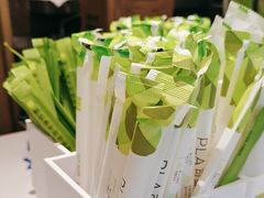 -奈雪的茶(广州万菱汇PRO店)